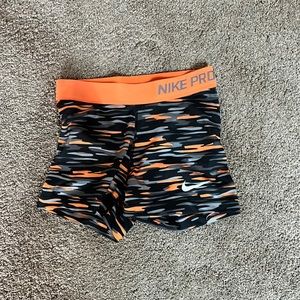 Nike pro contour workout shorts